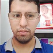 Profesor de filosofia dar clases a niños de todas las edades